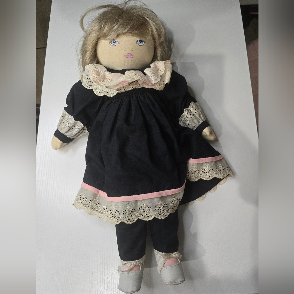 1984 Dolls By Pauline Vintage 20" Blonde Hair, Blue Eyes Doll. Great Used